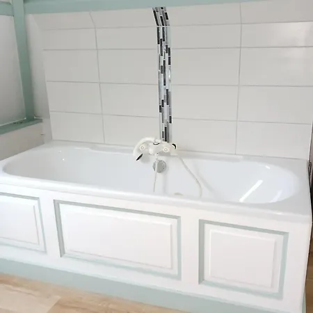 La Vieille Riviere Genneville