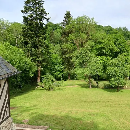 La Vieille Riviere Дом отдыха