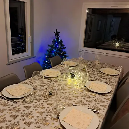 La Vieille Riviere Genneville