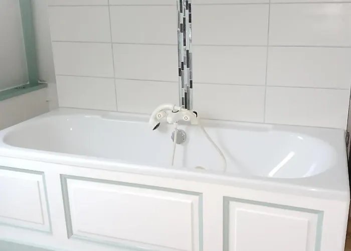 La Vieille Riviere Genneville